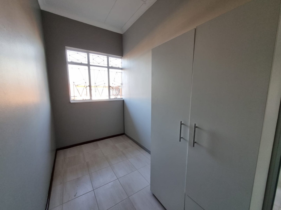 To Let 3 Bedroom Property for Rent in Navalsig Free State